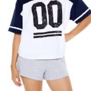 Oversized 00 Graphic Tee